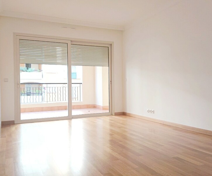 5 pièces Memmo Center-Fontvieille