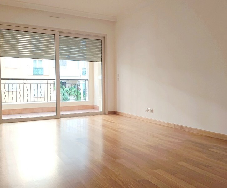 5 pièces Memmo Center-Fontvieille