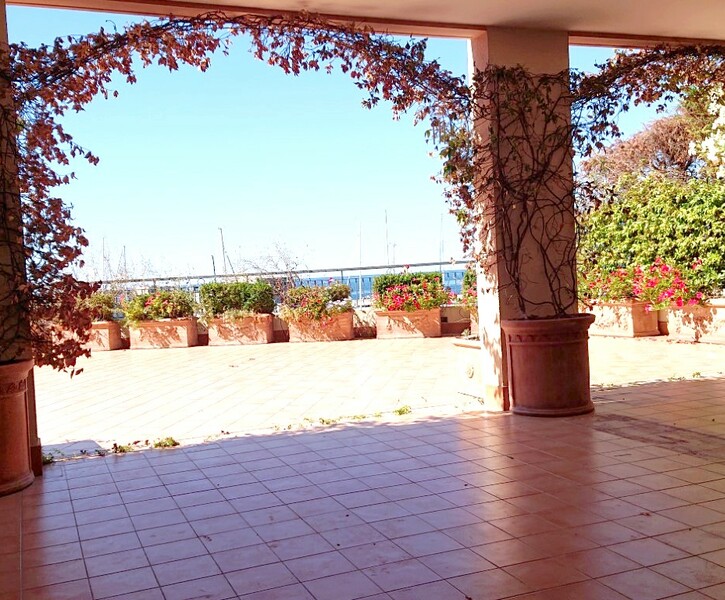 Rare !!! Apartment with private pool-Fontvieille