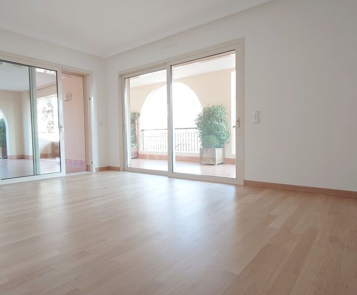 Unique !!! Penthouse avec piscine privée-Fontvieille