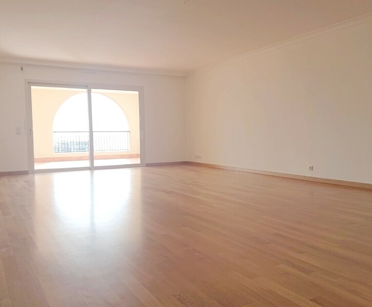 5 pièces Memmo Center-Fontvieille